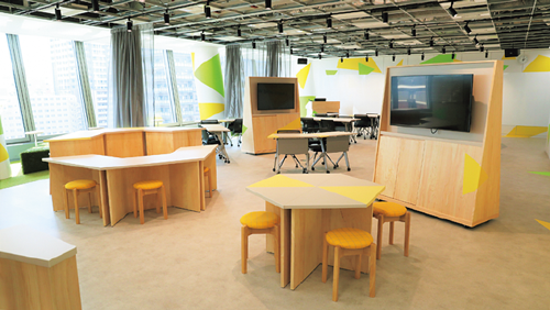 学びと交流の場「SANKAKU」