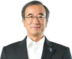 新潟県知事　花角英世